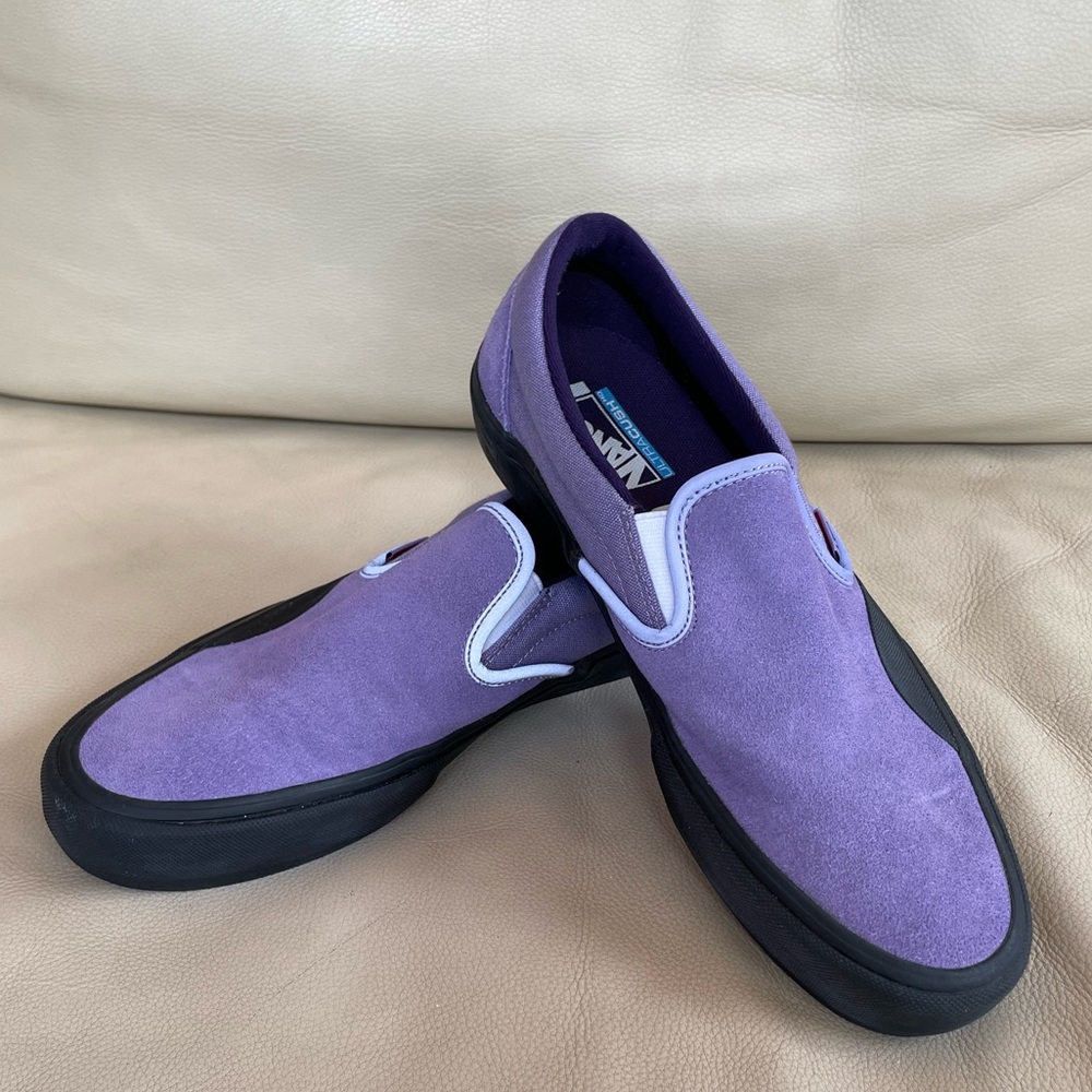 VANS
SLIP-ON PRO
"Lizzie Armanto"